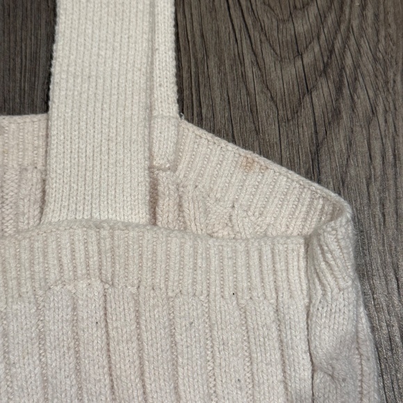 Hollister Cream Cable Knit Sweater Tank - Picture 4 of 6